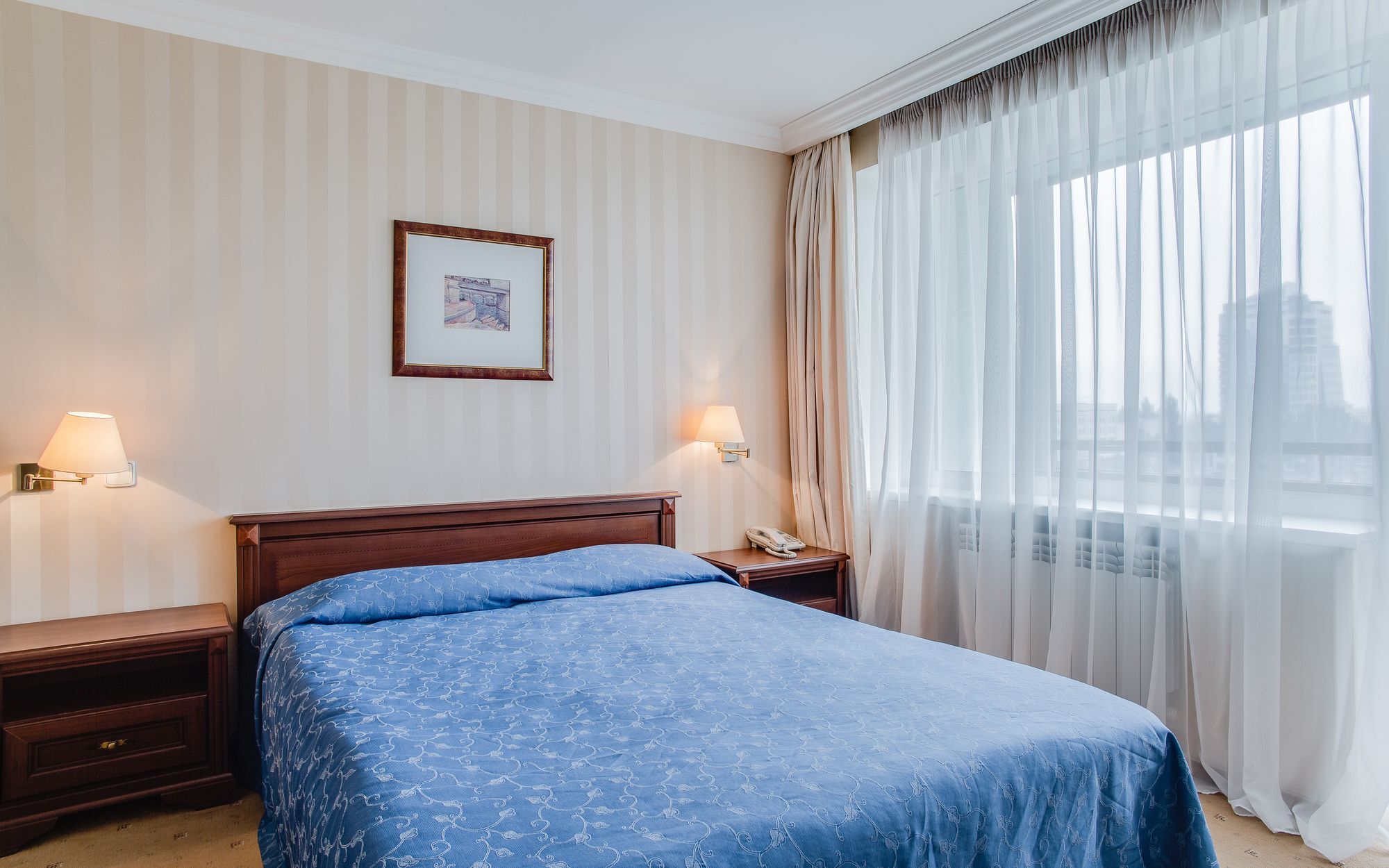 Intourist Hotel Zaporizhia Екстериор снимка