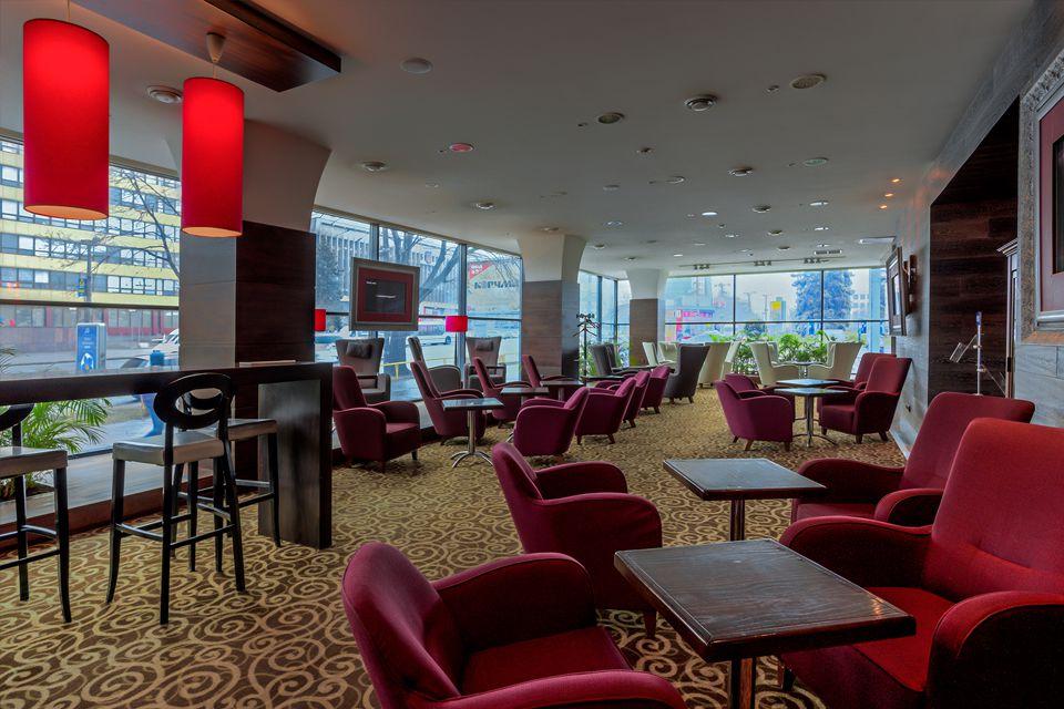 Intourist Hotel Zaporizhia Екстериор снимка