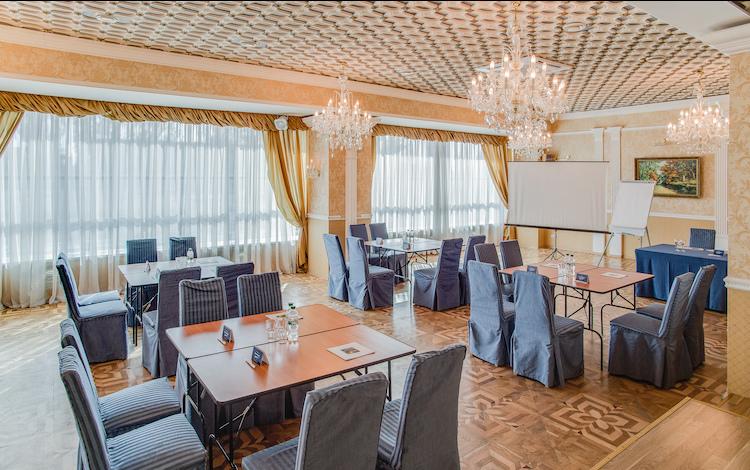 Intourist Hotel Zaporizhia Екстериор снимка